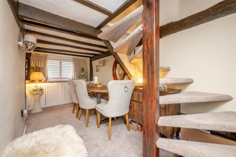 3 bedroom cottage for sale, 3 Beaudesert Lane, Henley-In-Arden B95
