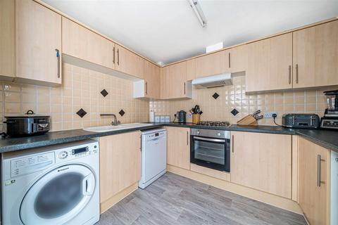 2 bedroom apartment for sale - 41 Shortheath Road, Farnham GU9
