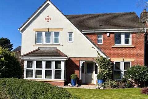 4 bedroom detached house for sale, Maes Y Cored, Whitchurch CF14