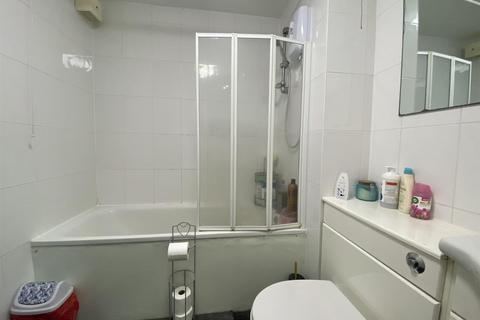 1 bedroom apartment to rent - Rabournmead Drive, Northolt