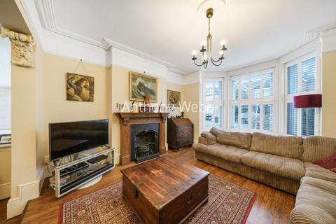 5 bedroom semi-detached house for sale, Lakeside Road, Palmers Green N13