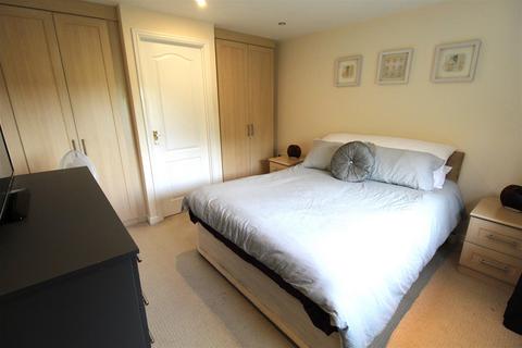39 Campian Way, Stoke-on-trent, ST6 8FA