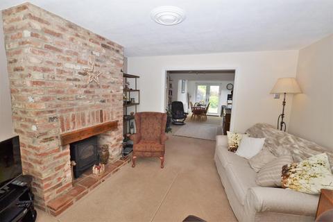16 Leeway Road, Southwell, NG25 0BX