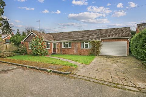 4 bedroom detached bungalow for sale, Green Hedges Close, East Grinstead, RH19