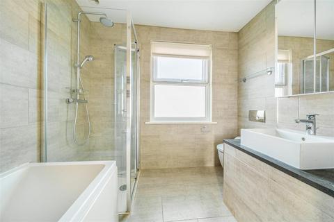 11 Buckhurst Road, Frimley Green, Camberley, GU16 6LH