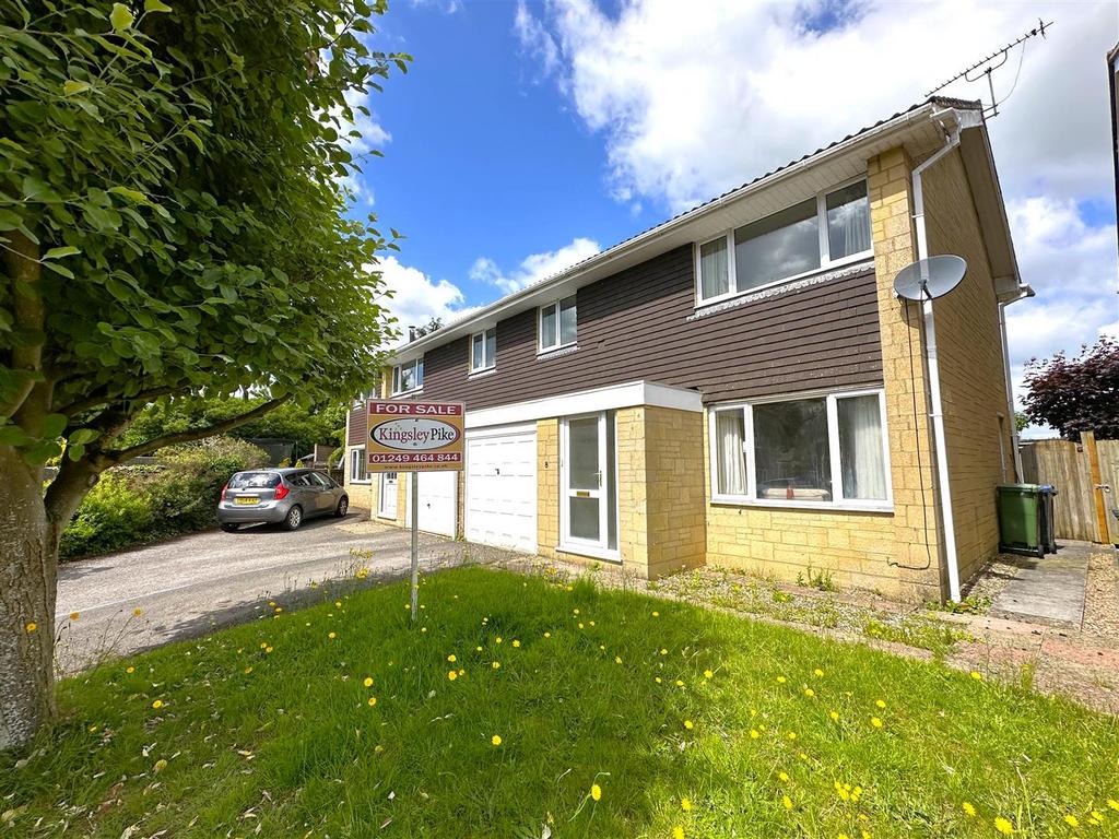 Kerry Close, Derry Hill, Calne 3 bed semidetached house £299,950