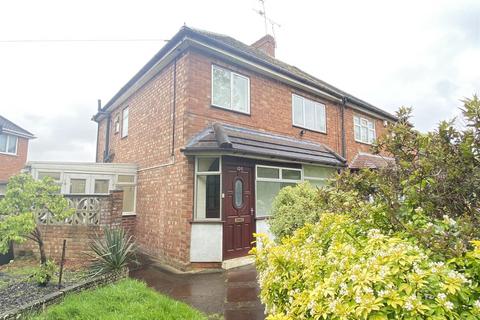 3 bedroom semi-detached house to rent, Studley Road, Redditch B98