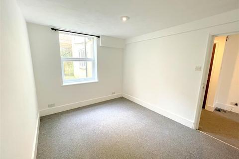 1 bedroom flat to rent - Southwater Road, St. Leonards-On-Sea TN37
