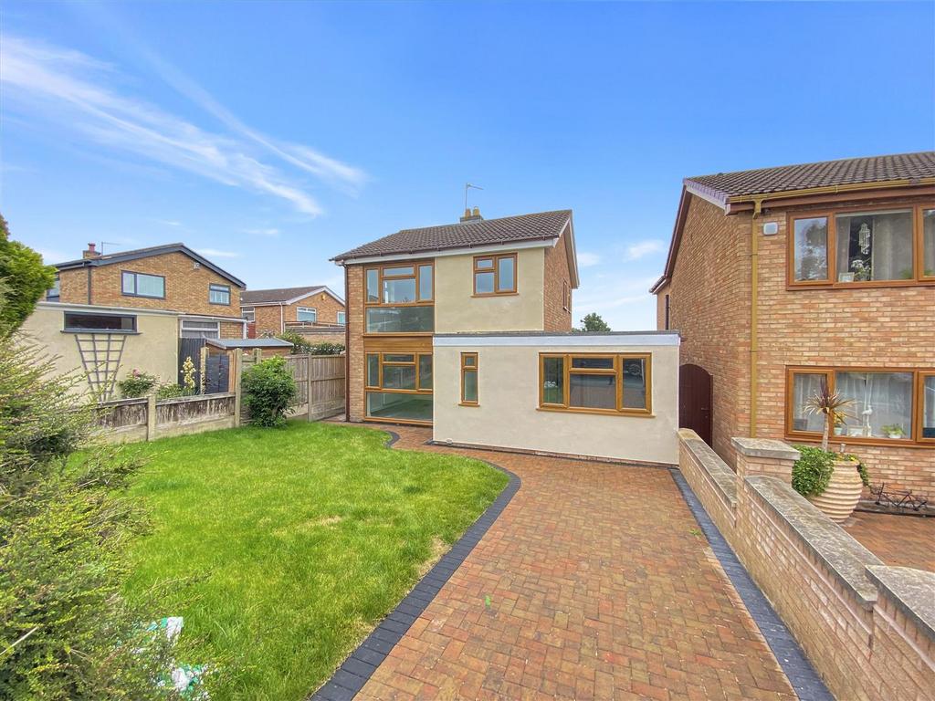 Kylemore Drive, Pensby, Wirral 4 bed detached house £350,000