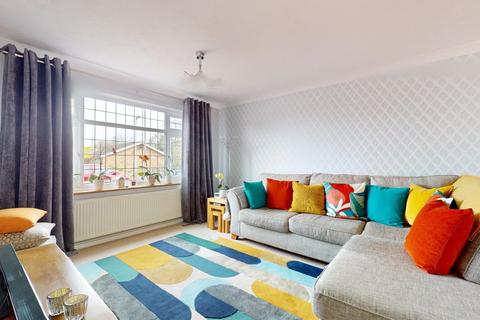 50 Lorton Close, Gravesend, DA12 4EX