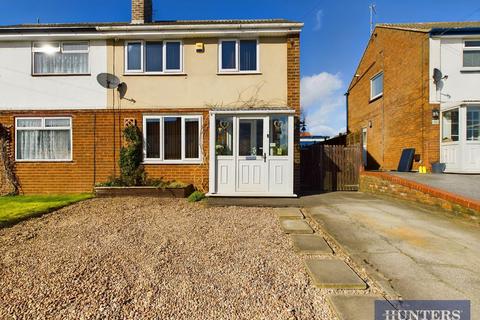 3 bedroom semi-detached house for sale - Beacon Road, Scarborough