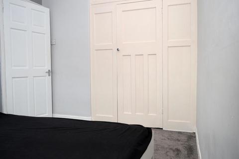 39 Derby Street, Chadderton, Oldham, OL9 7HX