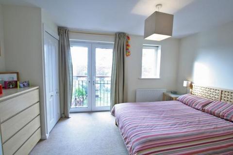 4 bedroom house to rent - Stoughton Road, Guildford