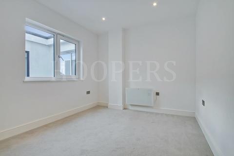 2 bedroom apartment to rent, Waterloo Road, London, NW2