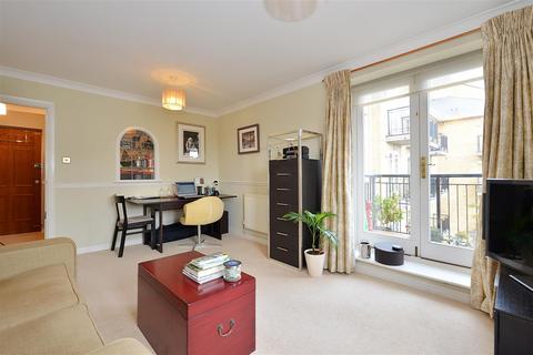 31 Island Row, London, E14 7HU