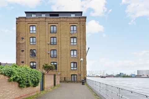 1 bedroom apartment to rent, Cubitt Wharf, Isle of Dogs, E14