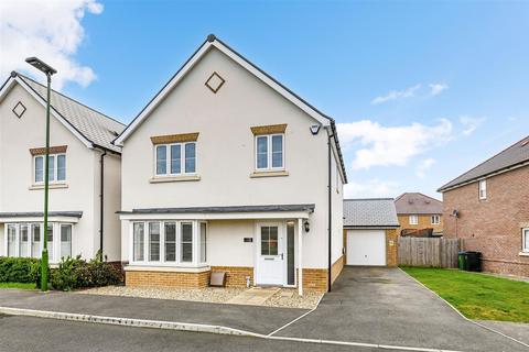 4 bedroom detached house for sale - Potters Way, North Bersted