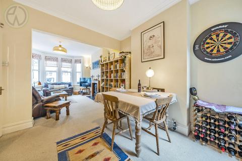 24 Birdhurst Road, London, SW19 2HZ