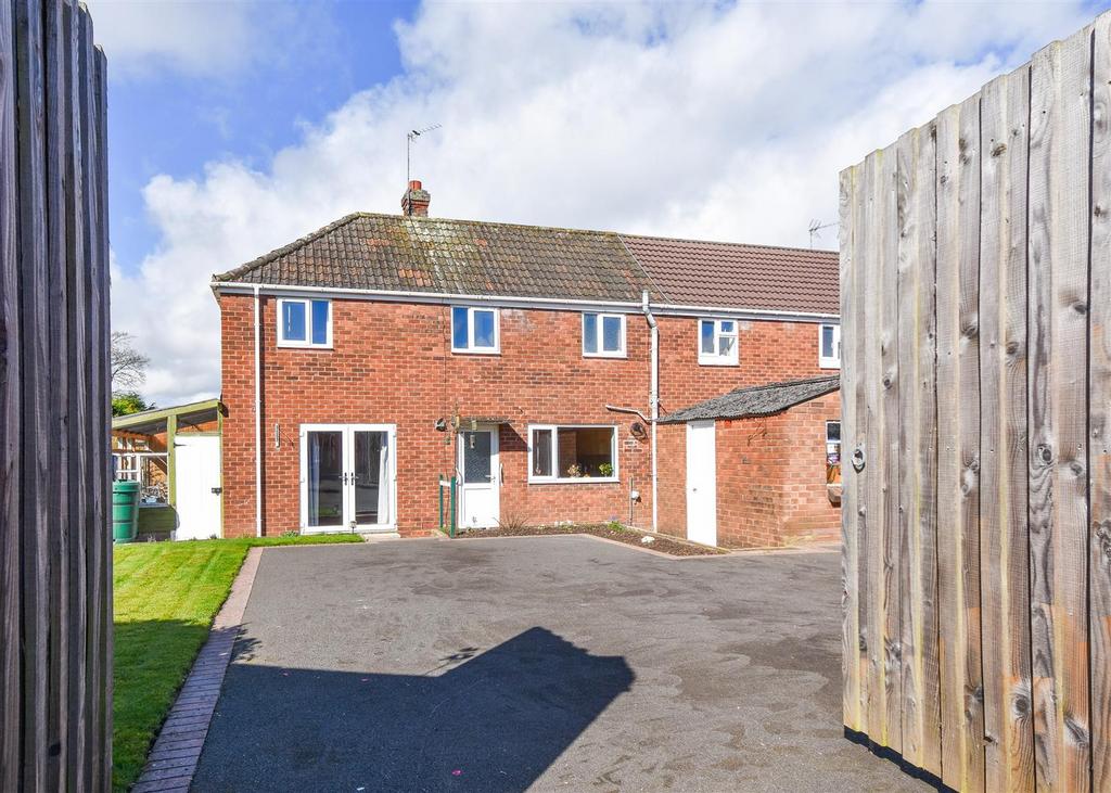 146 Cornwall Road, Tettenhall, WV6 8UZ 3 bed terraced house for sale