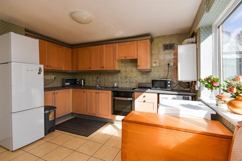146 Cornwall Road, Wolverhampton, WV6 8UZ