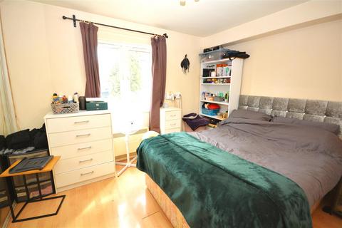 1 bedroom flat for sale, Kipling Drive, Wimbledon SW19