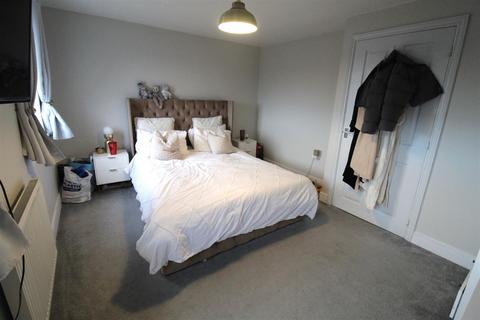 90 Blithfield Way, Stoke-on-trent, ST6 8GS