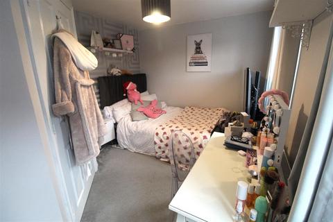 90 Blithfield Way, Stoke-on-trent, ST6 8GS