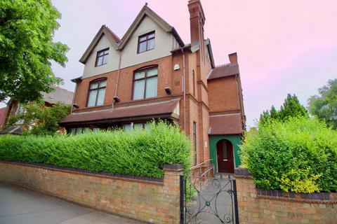 10 bedroom detached house to rent - Melton Road, Leicester