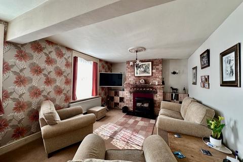 4 bedroom detached house for sale, Fromes Hill, Ledbury, HR8