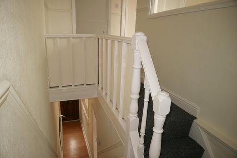 2 bedroom house to rent, Orpington Villas, Rensburg Street, Hull