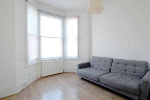 2 bedroom apartment to rent, Saltram Crescent, Maida Vale, W9