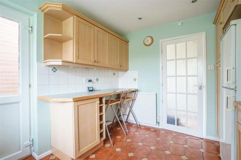 3 bedroom bungalow to rent - Dalmally Close, York, YO24 2XT