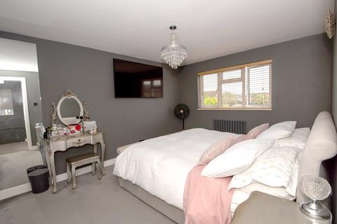 4 bedroom detached house for sale, Braemore Close, Thatcham, RG19
