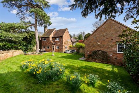 4 bedroom detached house for sale, Fishpool Street, St. Albans, AL3