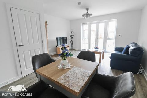 10 Dovestone Close, West Thurrock, Grays, RM20 3DG