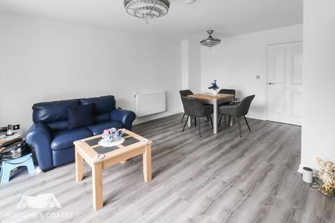 10 Dovestone Close, West Thurrock, Grays, RM20 3DG