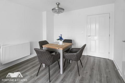 10 Dovestone Close, West Thurrock, Grays, RM20 3DG