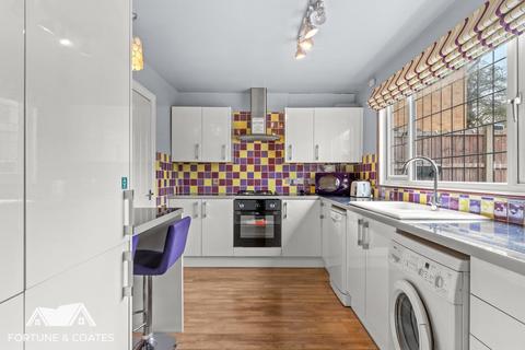 5 Fir Park, Harlow, CM19 4JZ