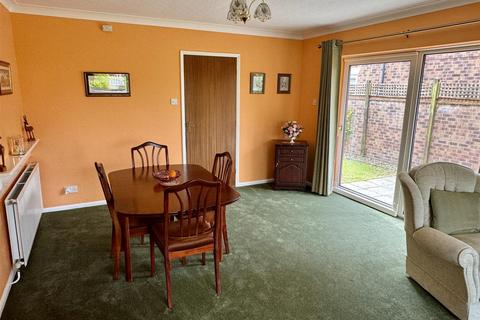 4 bedroom detached bungalow for sale, Town Street, Hayton, York, YO42 1RR