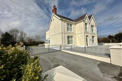 4 bedroom detached house for sale, Llanybydder, Carmarthenshire