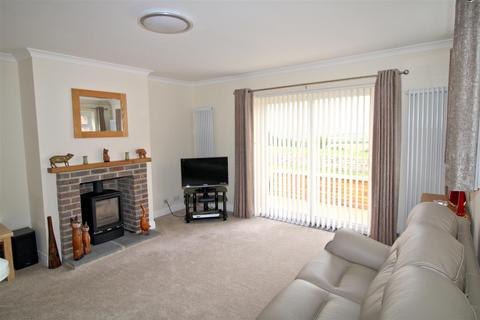2 bedroom detached bungalow for sale, Heighton Road, South Heighton, Newhaven