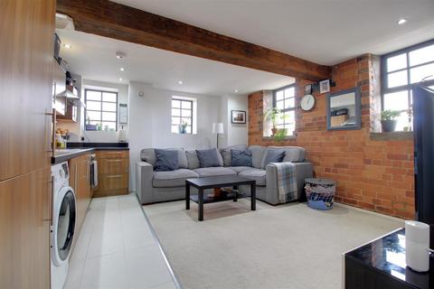 2 bedroom apartment for sale, Lock Warehouse, Severn Road, Gloucester Docks