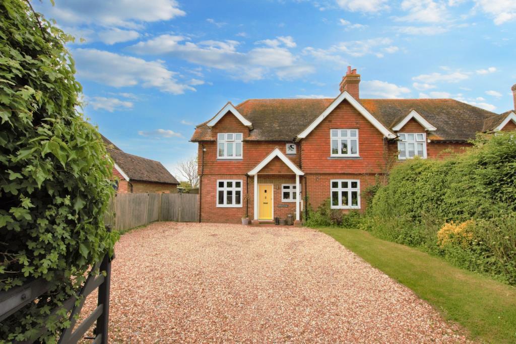 Hickstead Lane, Hickstead, West Sussex 4 bed semidetached house for