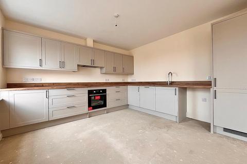 3 bedroom apartment for sale, Gainsborough Court, Great Yarmouth