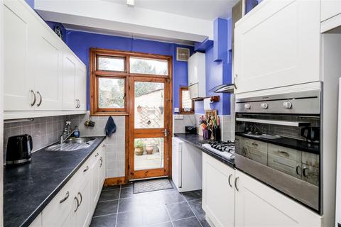 6 Mount View Road, London, E4 7EF