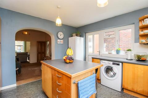 4 bedroom detached house for sale, Westfield Street, Ossett WF5