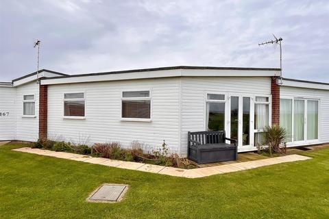 2 bedroom chalet for sale, Winterton-on-Sea