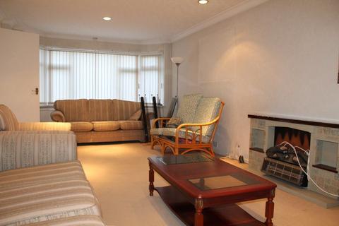 4 bedroom detached house to rent, Seven Oaks Crescent, Bramcote, Nottingham, NG9 3FW