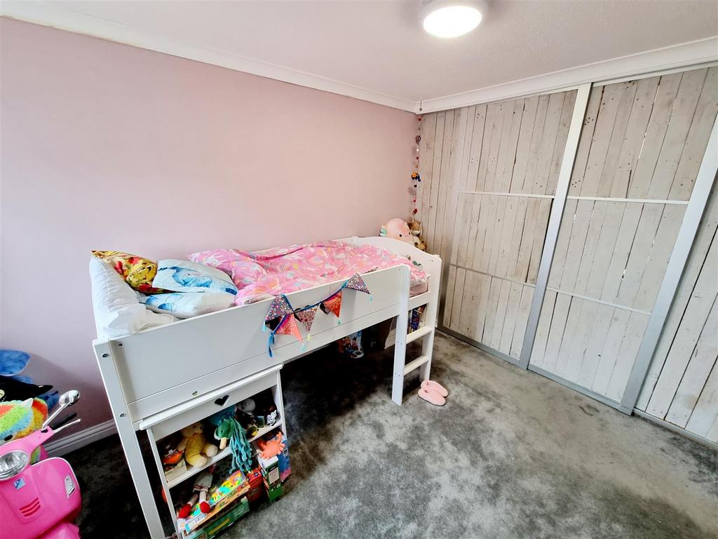 Bed 2.1.jpg