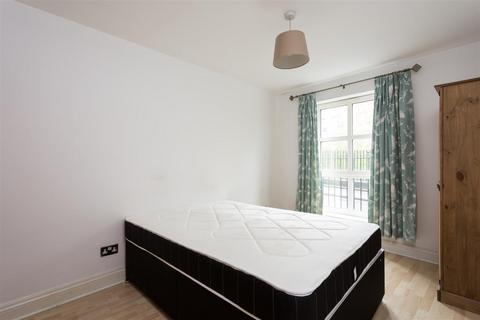 2 bedroom flat to rent - Tanner Row, York